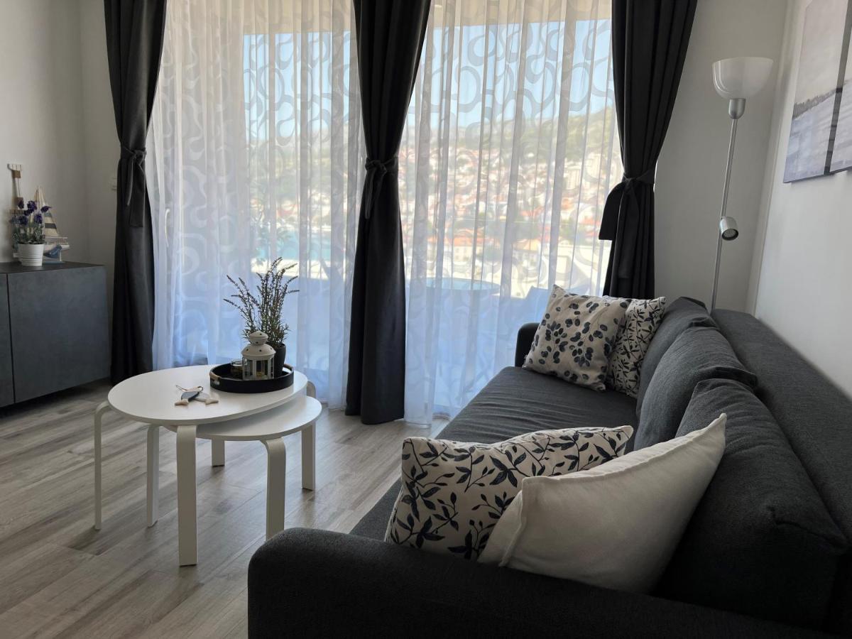 Lumax Apartment Дубровник Екстериор снимка